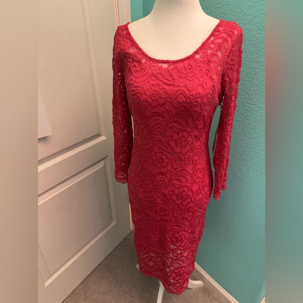 NWT Jessica Simpson Maternity Lace Sheath Dress, S, Holly Berry